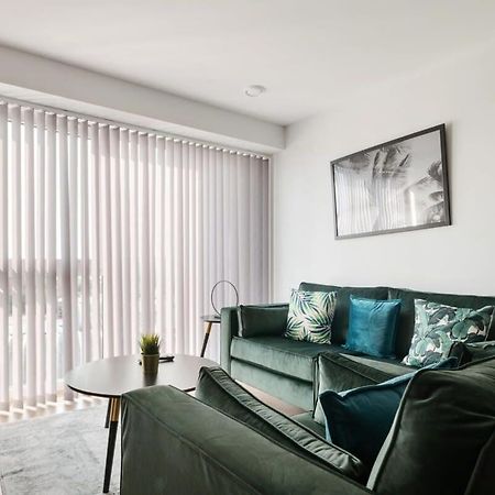 Beautiful 2 Bed Apartment In A Converted Mill Leeds  Exteriör bild