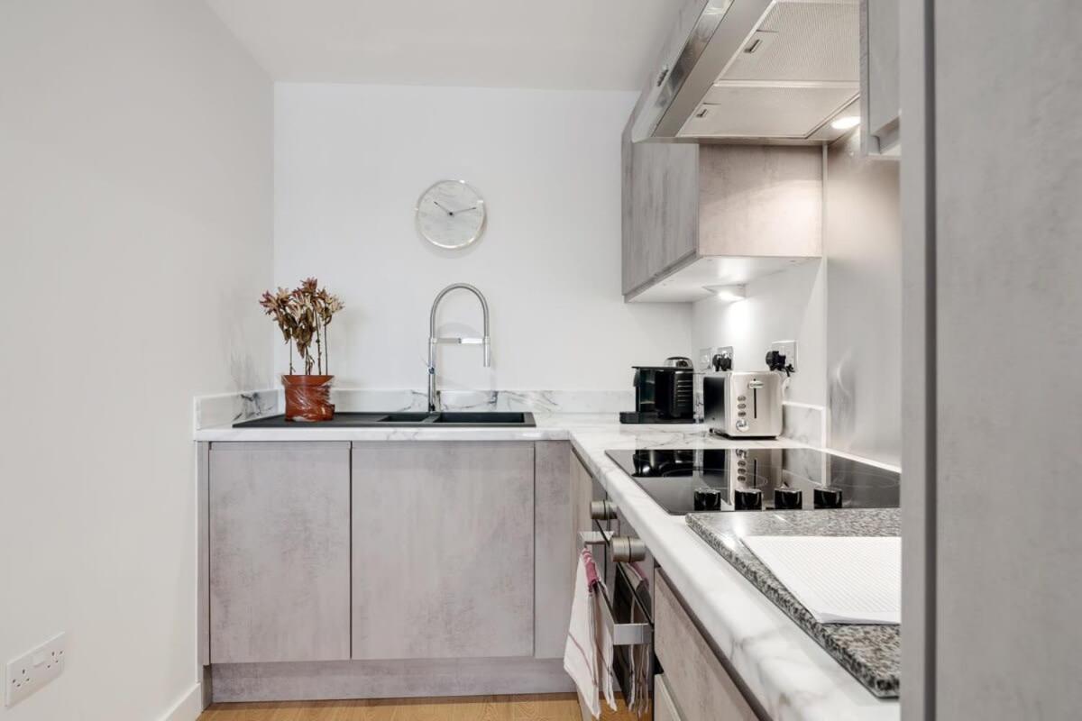 Beautiful 2 Bed Apartment In A Converted Mill Leeds  Exteriör bild