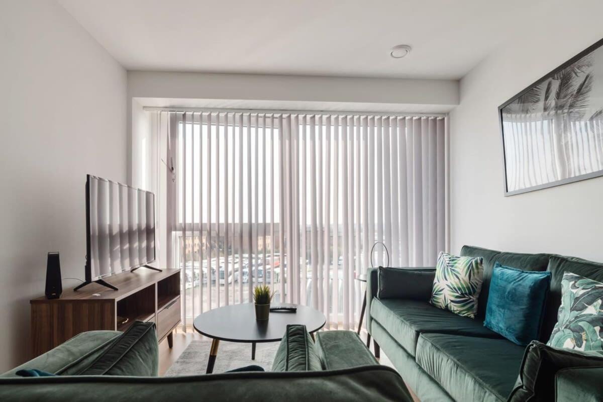 Beautiful 2 Bed Apartment In A Converted Mill Leeds  Exteriör bild